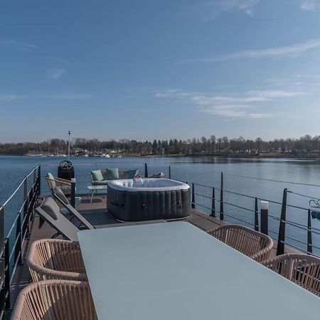 Отель La Dolce Vita House Boat Lisanza Экстерьер фото